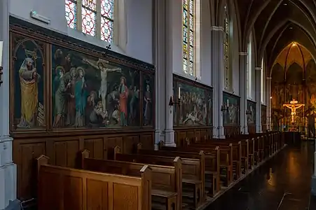 Side aisle with frescos by Georges de Geetere