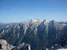 Hochkalter (centre, 2,607 m)