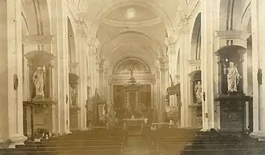 Interior of the Cathedral of León (Nicaragua) in 1927