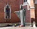 Tarnów, cathedral, monument by Bronisław Chromy, 1981