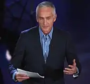 Jorge Ramos moderating the forum