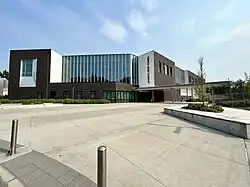 Juanita High School Entrance