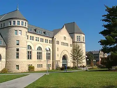 Farrell Library Renovation/Hale Library Addition, Kansas State University, Manhattan, Kansas (1999)