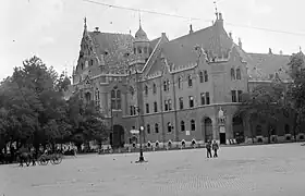 Photo of 1955 of the City Hall