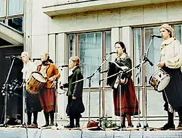 Left to right: Jimmy, Patricia, Paddy, Kathy and John Kelly in 1989