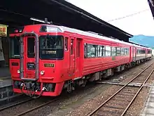 Trans-Kyushu Limited Express KiHa 185 series DMU in September 2010