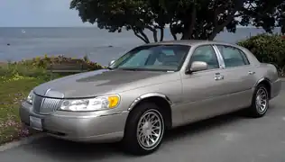 1998–2002 Lincoln Town Car Signature Series