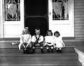 The Allan children at Cacouna, 1901