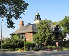 Lake Forest Historic District