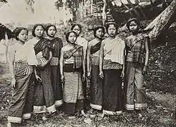 Image 15Lao women in traditional Luang Prabang sinh (from Culture of Laos)