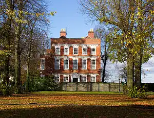 Lloyd's Farmhouse Farm Park, Sampson Road, B11