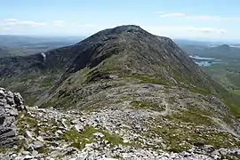 Looking south to the summit of Derryclare from its northern-ridge with Bencorr