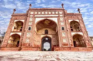 16th century Akbari Sarai in Lahore, Pakistan