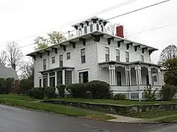 Maple Street Historic District