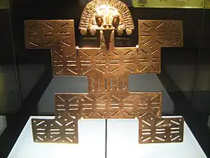 Pectoral; 1 CE-550; tumbaga; 23.4 x 25.7 cm; Gold Museum (Bogotá, Colombia)