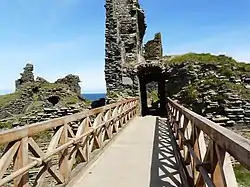 Footbridge giving access into Castle Sinclair Girnigoe