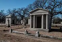 Oakwood Cemetery Historic District