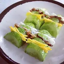 Oi-seon with egg garnish strips