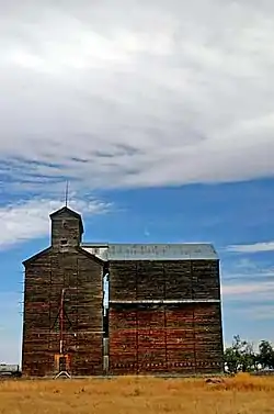 Old grain elevator in Kent