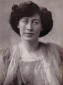 Olive Custance (1902)