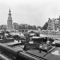 The Oudeschans with Montelbaan tower, seen from the 's-Gravenhekje.