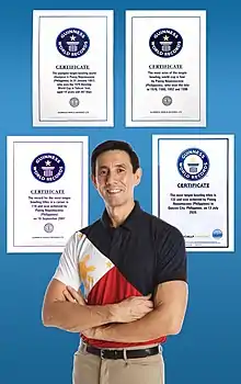 Paeng Nepomuceno with his 4 Guinness World Records