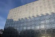 Institut du Monde Arabe – a contemporary building inspired by traditional mashrabiya façades