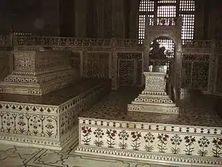 Tombs of Shah Jahan and his beloved wife, Mumtaz Mahal