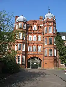 Newnham College, Pfeiffer Building