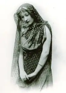 Khan's mother Amina Begum