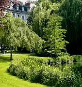 Jardin de la Préfecture (central park).