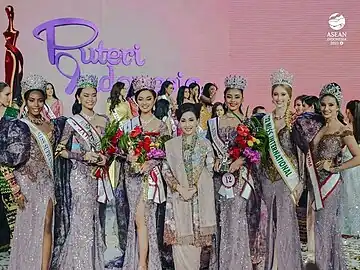 Nariswari (third from the left) along with Puteri Indonesia 2023 Queens during their coronation night, on 19 May 2023.