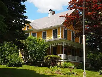 American Queen Anne style (1900)