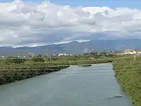 Río Portugués (L) feeds into Río Bucaná (R), just north of PR-52 in Barrio Bucaná