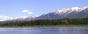 Rainy Lake and mountains.