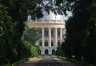 Raj Bhavan from South Gate