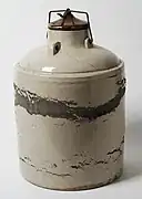 Pottery jug with bail closure