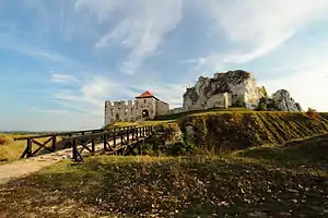 The ruins of the castle Rabsztyn