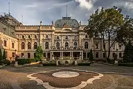 Entrance from the palace gardens