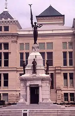 4 military figures (1913), Sedgwick County Soldiers and Sailors Monument, Wichita, Kansas