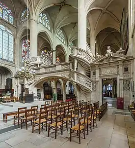 The Rood screen in the interior Saint-Etienne-du-Mont (1510–1586)