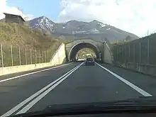 Straight-ahead, approaching an overpass