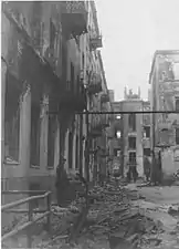 NARA copy #49, IPN copy #51(No image caption, in section This is how the former Ghetto looks after having been destroyed)Probably court yard of Franciszkańską 26