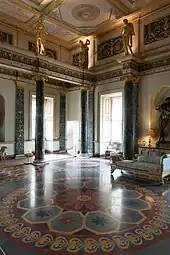 Neoclassical Ionic columns in the Syon House, London, by Robert Adam, c.1761-1765