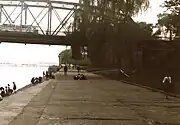 Under the bridge (1988)