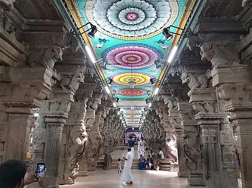 1,000 pillar hall lit up