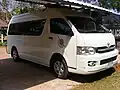 White Toyota Hiace van, Na wa Police station