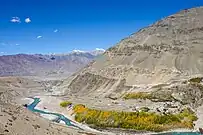 Road enters Padum valley along left bank of Tsarap