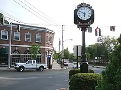 Commercial district near Crestwood Station