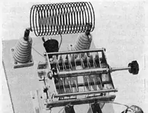 Output tuned circuit of shortwave radio transmitter